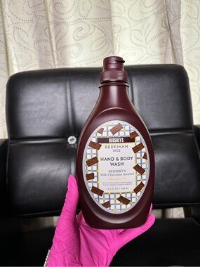 Beekman x Hershey's Milk Chocolate Scented Hand & Body Wash